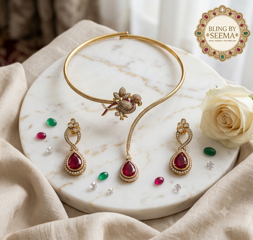 Birdie Necklace