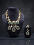 The Meera Royal Emerald Set